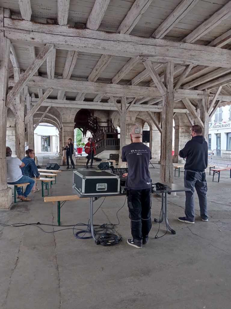 363802830 592982132916146 2476815257784055714 n 768x1027