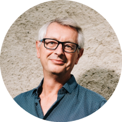 francois-e1690212521371-768x768